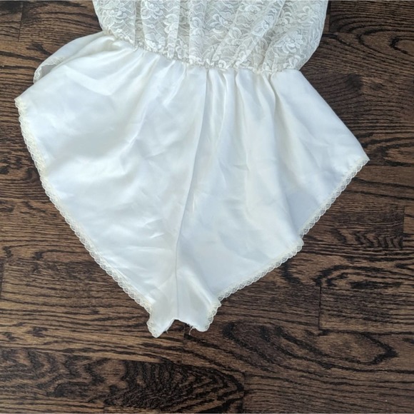 ⭐ Vintage 1970s Circa 2000 Silky Cream Teddy Medium Lace Made in USA - Picture 4 of 8